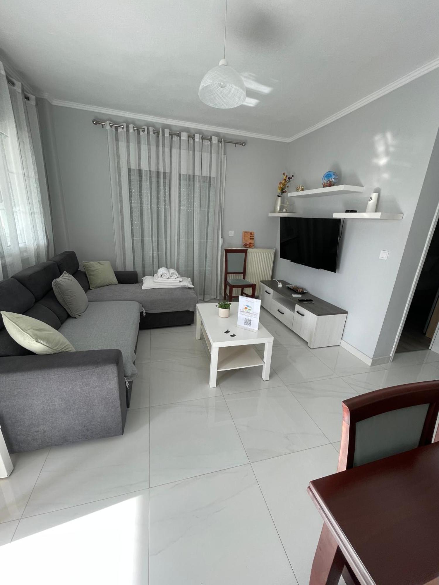 2-Bedroom Luxury Family Home Flogita Exterior photo